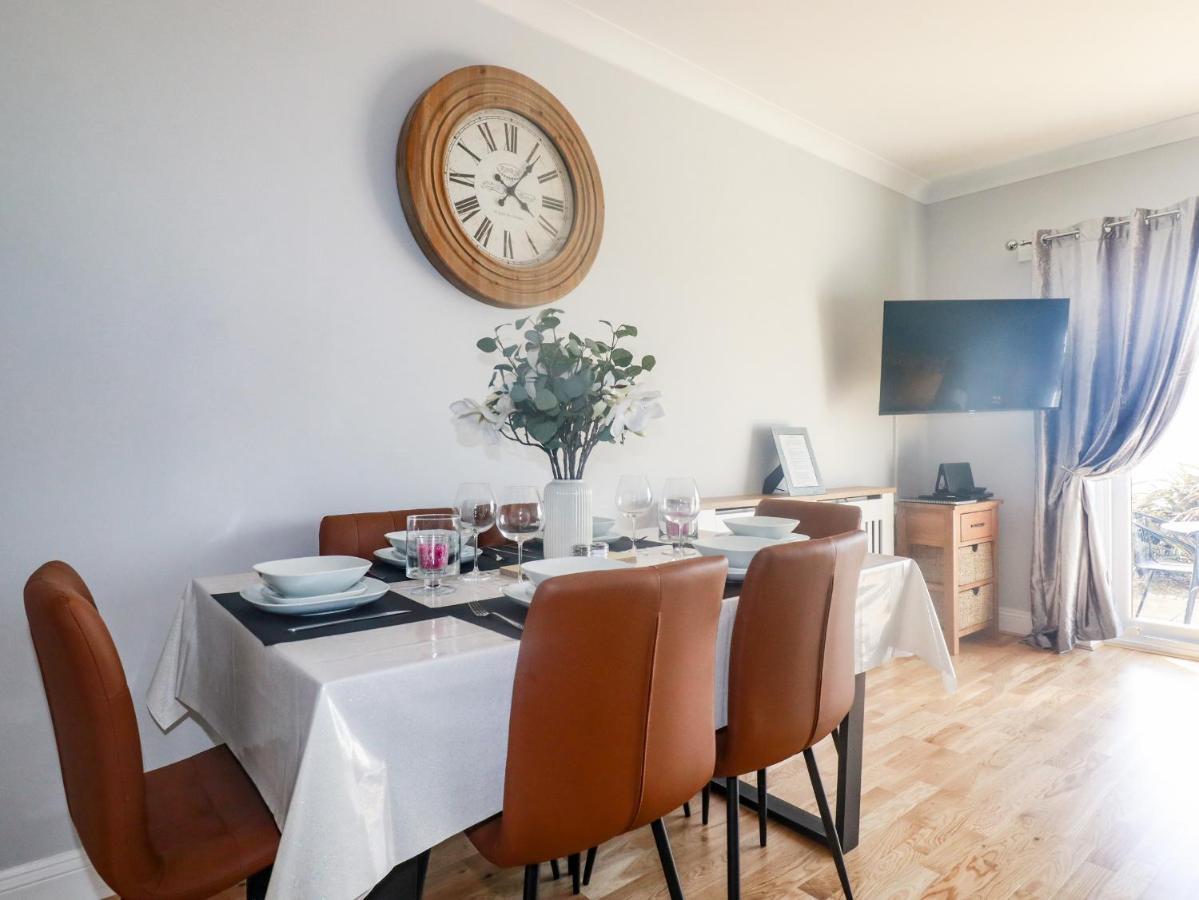 Flat 2 Apartamento New Quay Exterior foto